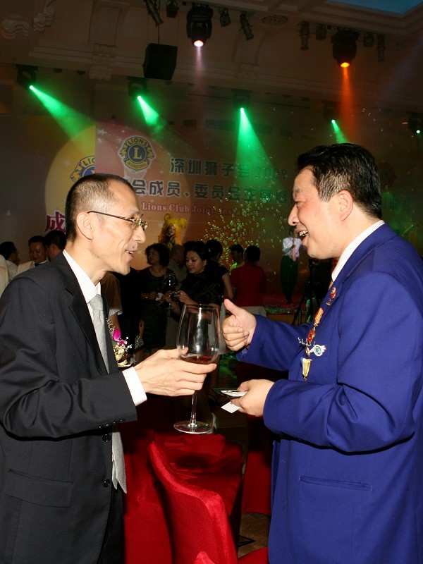 黄炳煌委员出席中国狮子联会深圳狮子会年度盛大就职典礼